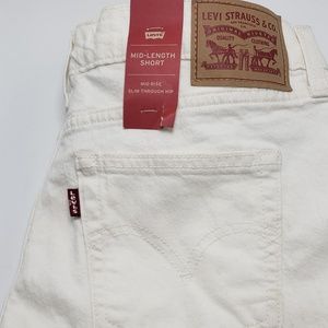 Levi's shorts size 26 new with tags